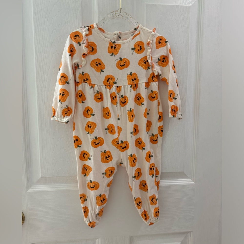 Old Navy Baby Girl Outfit 12-18M